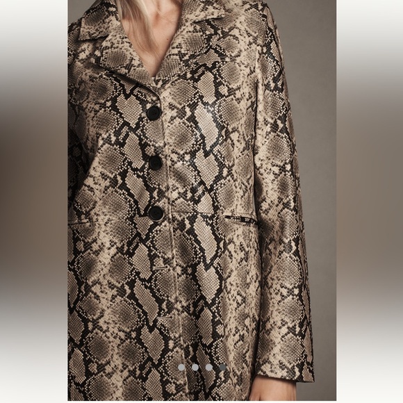 Anthropologie NWT BLANKNYC On The Move
Trench Coat size M. - Picture 4 of 11